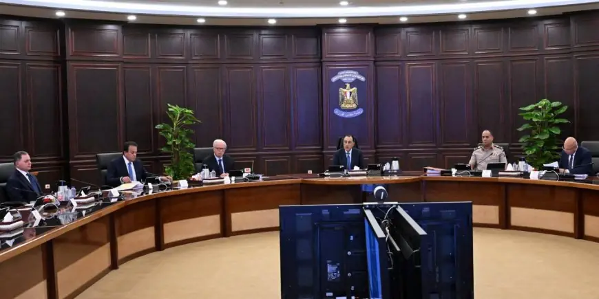 رئيس الوزراء يعلن عن برنامج وطني جديد لتعزيز النمو الاقتصادي المستدام وتحسين معيشة المواطنين