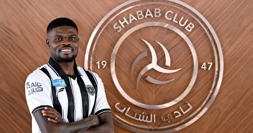 الشباب السعودي يتعاقد مع النجم الغاني توماس بارتي لعام واحد
