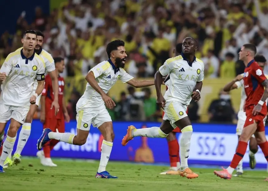 ساديو ماني يتألق في صدارة هجوم النصر ضد الرياض في الدوري السعودي