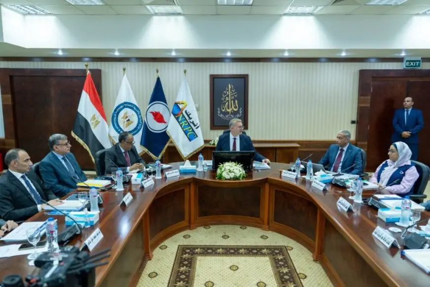وزير البترول يدعو لتعزيز مشروعات ترشيد الطاقة عقب تحقيق وفر كبير في أنربك