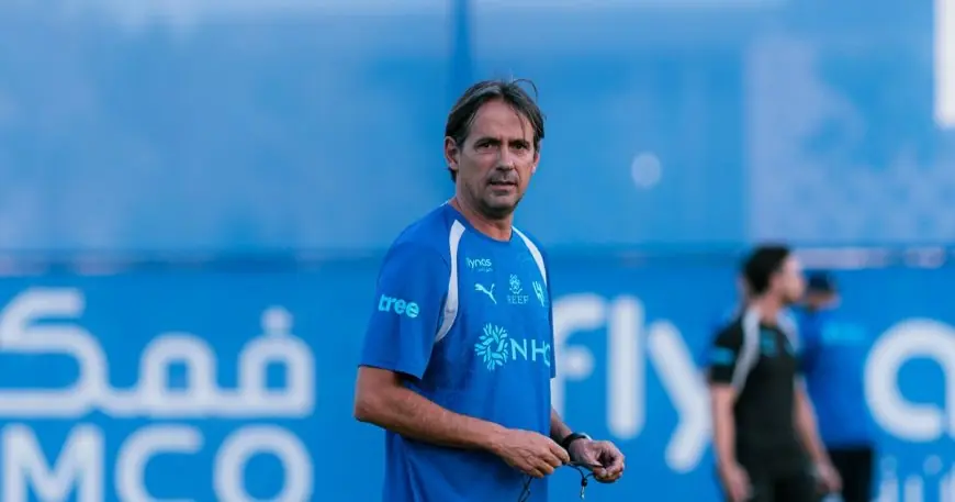 إنزاغي يكشف عن فخره بابنه الذي يحمي رقمه مع الهلال ويؤكد: لا أركز على مستقبلي مع النادي