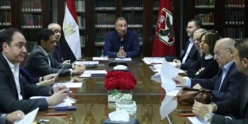 شوبير يوضح كيفية إدارة ملف كرة القدم في الأهلي ويحدد أدوار الخطيب وياسين منصور وعبد الحفيظ
