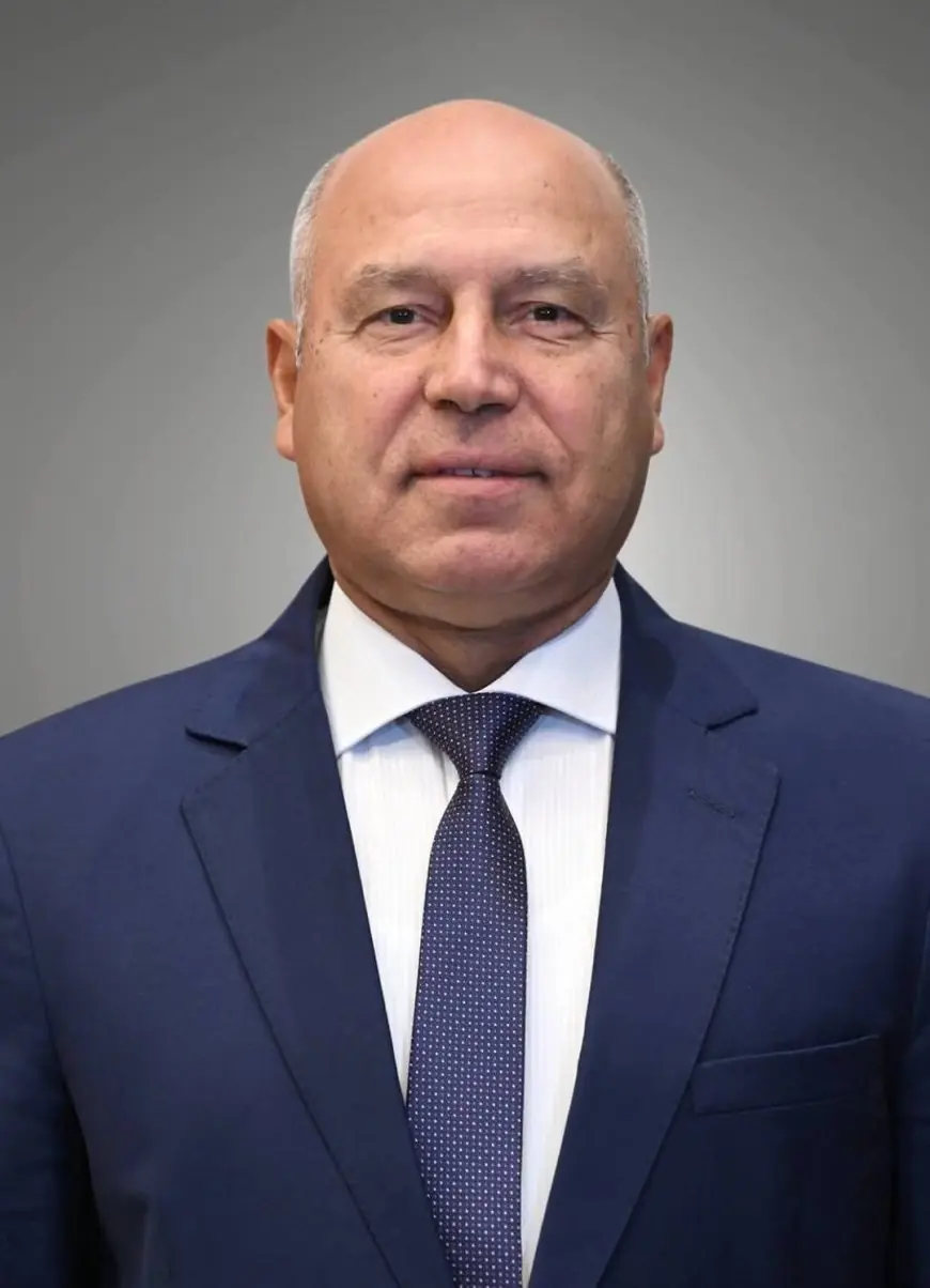وزارة النقل تحذر من صفحات مزيفة تنتحل شخصية الفريق كامل الوزير على فيسبوك وتتخذ إجراءات قانونية ضدها