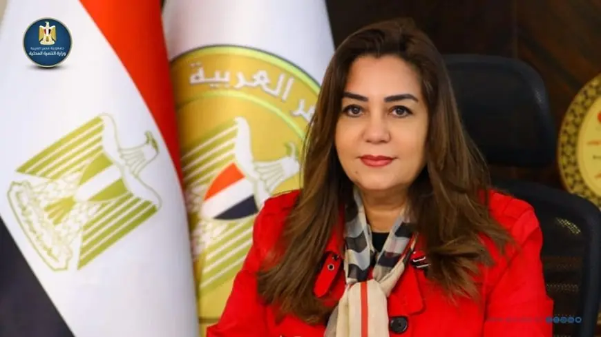 وزيرة التنمية المحلية والبيئة تتصدى لتسرب نفطي في رأس بدران جنوب سيناء