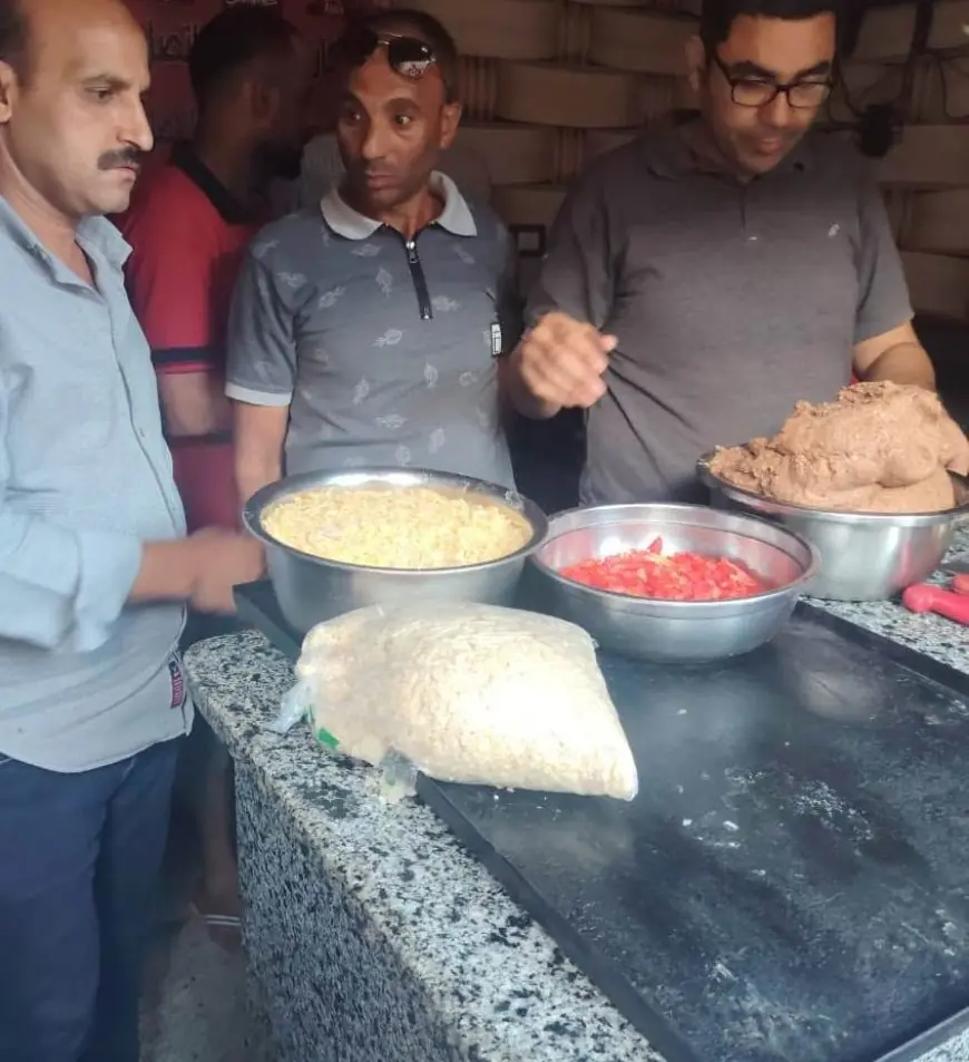 حملة تفتيشية موسعة على مطعم بطريق قرية الصلعا السريع وضبط 15 كيلوجرام لحوم مفرومة في سوهاج