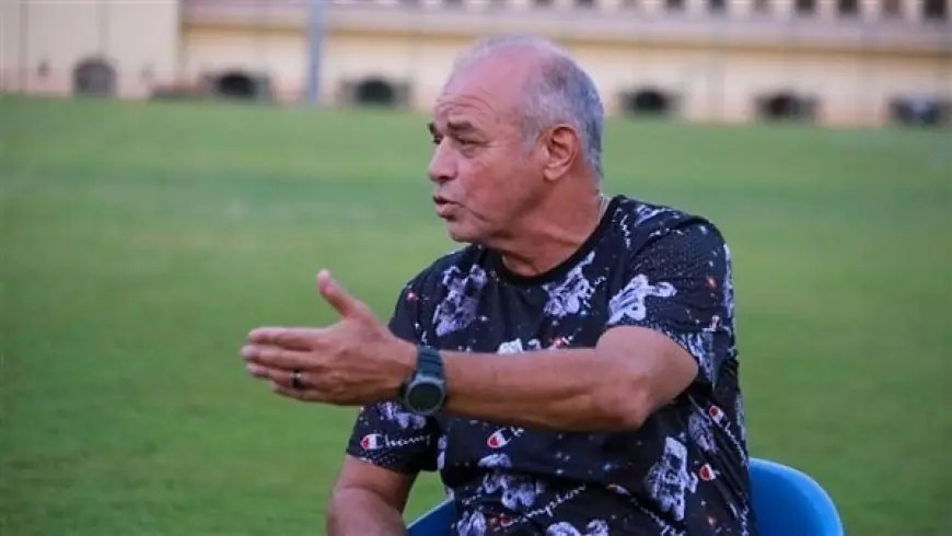 محمد صلاح: معتمد جمال غاضب من جون إداورد.. وعقد بيزيرا يحتوي على بنود «تشجيعية»