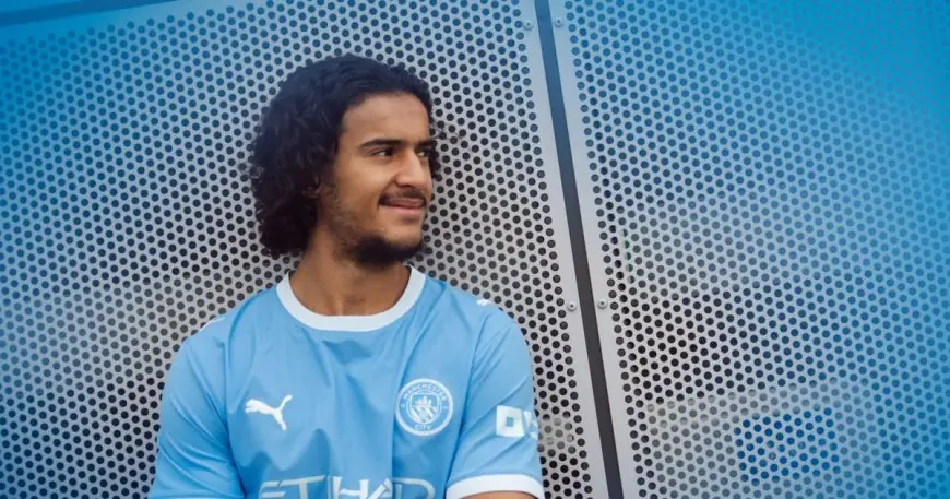 أيوب بوعدي يؤكد: مانشستر سيتي النادي الأفضل عالمياً وطموحي حصد الألقاب