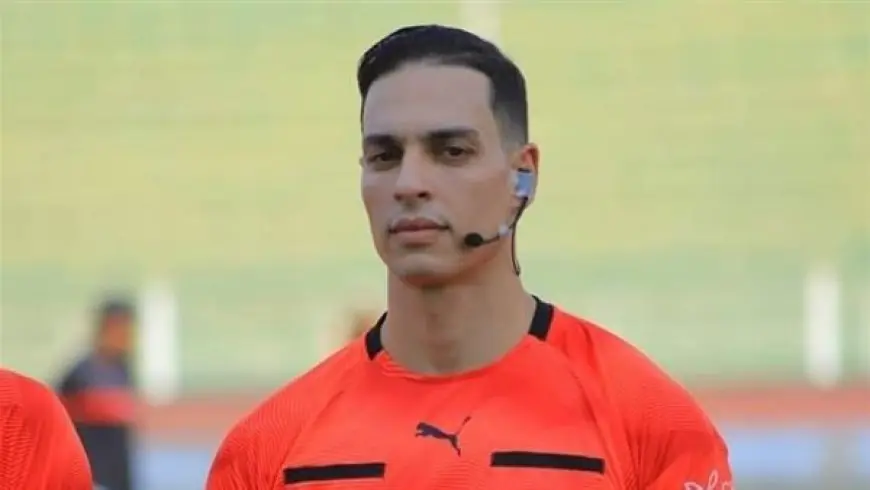حمادة القلاوي يدير مواجهة مثيرة بين بيراميدز وأبو قير للأسمدة في الدوري المصري