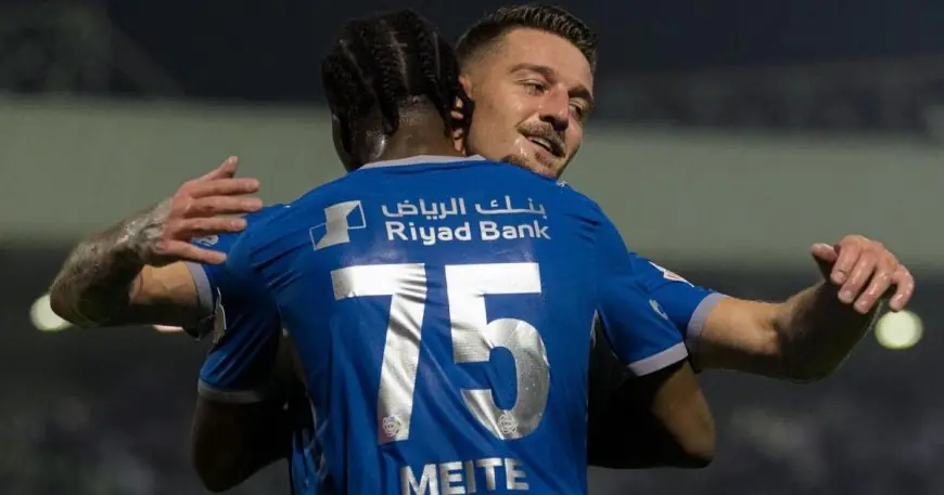 الهلال يسحق الخليج بخماسية وبونو يبرز كالنجم الساطع
