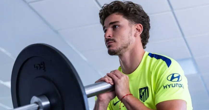اكتشف قرار خوليان ألفاريز النهائي بشأن مستقبله مع أتلتيكو مدريد