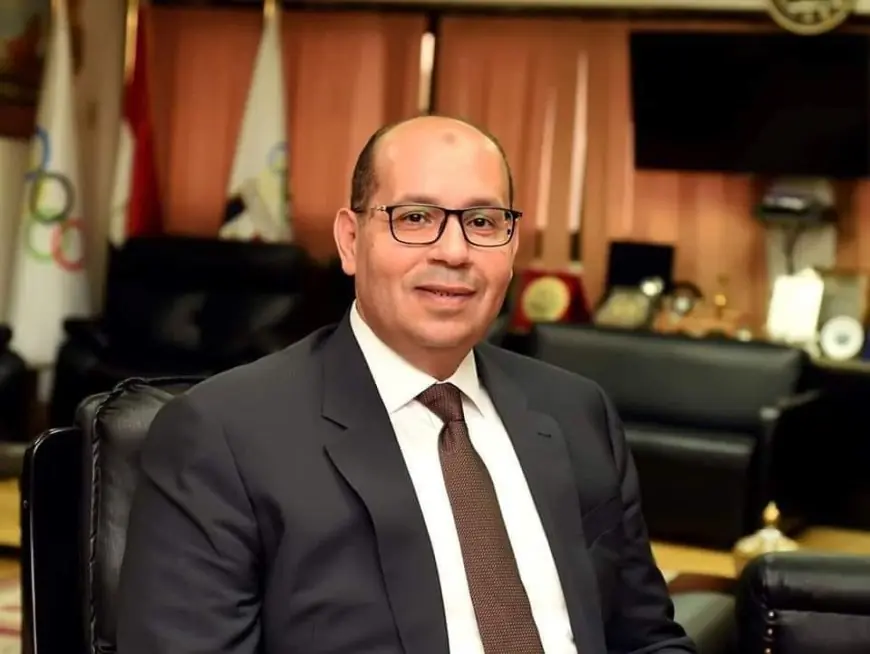 ياسر إدريس يسلط الضوء على الانتماء في تاريخ الأبطال المصريين وانعدام الأبطال الهاربين