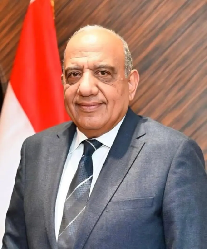 37 مليار جنيه لتحديث شبكة الكهرباء، وزير الكهرباء يقود اجتماع عمومية النقل الكهربائي