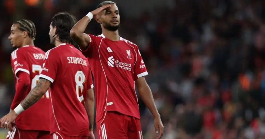 ليفربول يتخذ قرارًا حاسمًا بعدم بيع غاكبو إلى مانشستر سيتي