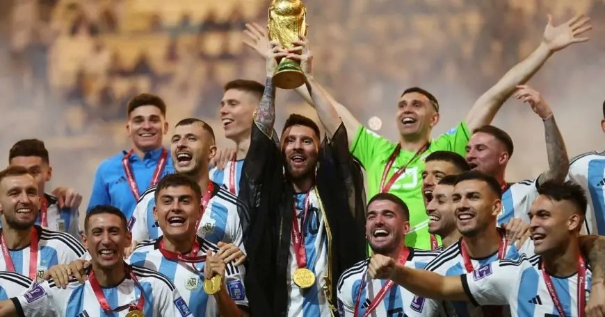 اكتشف إرث الأسطورة ليونيل ميسي وأرقامه القياسية مع منتخب الأرجنتين