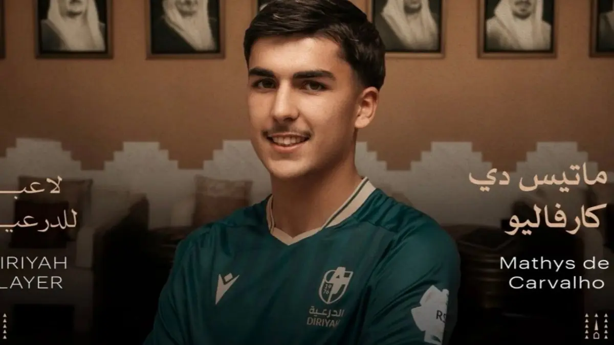 الدرعية يضم النجم دي كارفاليو من أولمبيك ليون لتعزيز صفوفه