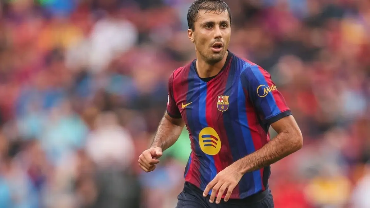 رودري يفصح عن تفاصيل رفضه لريال مدريد وتفضيله برشلونة.. كيف رد على مورينيو؟