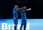 الهلال يسيطر على الشوط الأول ويتفوق بثنائية أمام الأهلي في الدوري السعودي