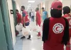 الهلال الأحمر يعزز الدعم النفسي والإغاثي لأسر ضحايا ومصابي حادث جنوب سيناء المأساوي