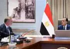 رئيس الوزراء يبحث أحدث مستجدات ملفات العمل مع وزير البترول