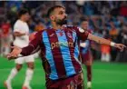 شاهد.. ماذا فعلت ابنة أردوغان بعد الثلاثية التي سجلها الفرعون المصري في جالاتا سراي؟