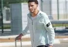 استدعاء عادل بوربعة لتعويض نبيل بن طالب في منتخب الجزائر