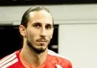 غرابارا يجري جراحة في الركبة ويوفنتوس يكثف جهوده للعثور على بديل مناسب