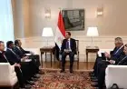 رئيس الوزراء يلتقي وفد شيفرون ويؤكد استعداد الحكومة لتقديم الدعم الكامل