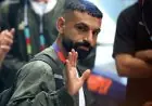 مدافع منتخب مصر يغادر المعسكر بأسلوب محمد صلاح جذاب