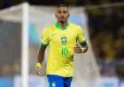 رافينيا يغادر معسكر منتخب البرازيل ويعود إلى برشلونة بعد إصابته في مباراة أستراليا