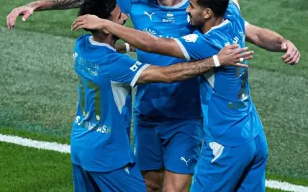 الهلال يسحق الأهلي بثلاثية ويعزز صدارته في الدوري السعودي
