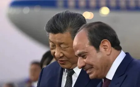 الرئيس السيسي ونظيره الصيني يستكشفان المعالم الفريدة للمتحف المصري الكبير
