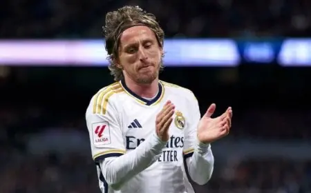 لوكا مودريتش يوجه رسالة مؤثرة لريال مدريد ويكشف عن مفاجأة بشأن عودته