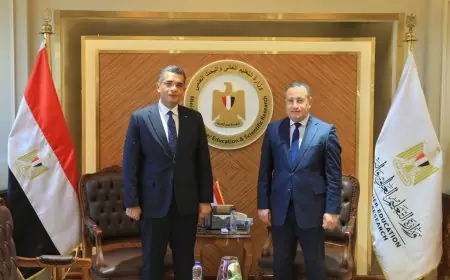 استقبال وزير التعليم العالي لمحافظ البحر الأحمر لتعزيز التعاون وجهود التنمية في المحافظة