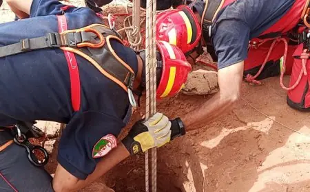مأساة الطفل الجزائري أيوب العالق في بئر منذ 24 ساعة تنتظر جهود الإنقاذ
