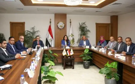 وزيرة الإسكان تتابع آخر تطورات توفيق الأوضاع في الأراضي المضافة بمدينة العبور الجديدة خلال اجتماع مهم