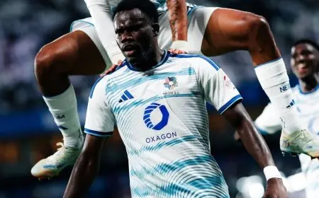 نيوم يفاجئ الهلال بهزيمة أولى في الدوري السعودي الأكبر