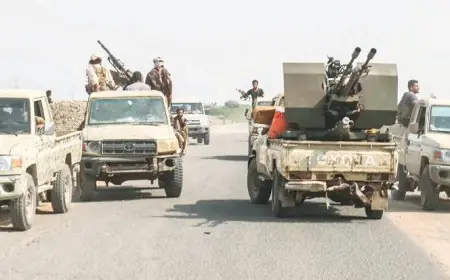 إعلام يمني: القوات الجوية تستهدف مواقع الحوثيين في البيضاء وسط اليمن