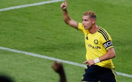 نبيل فقير يتألق ويتجاوز كريستيانو رونالدو في مواجهة النصر وأبها