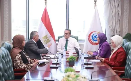 وزير الصحة يستعرض آخر تطورات مشروعات المرحلة الأولى لمنظومة التأمين الصحي الشامل