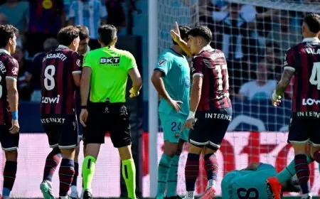 إيريك غارسيا: تحديات برشلونة أمام ليفانتي بسبب الحرارة وظروف الملعب