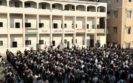 طلاب الأزهر في غزة يطلقون العام الدراسي الجديد تحت رايات مصر وفلسطين