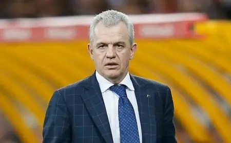 خافيير أجيري ضمن المرشحين لتدريب فالنسيا