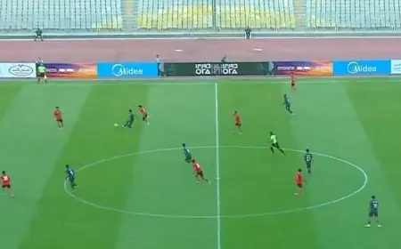 تسديدة رائعة من منتصف الملعب تهز شباك الدوري المصري