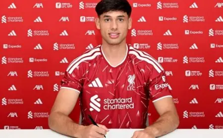 ليفربول يحقق حلم المجري فاركاس بعودة سريعة بعد مغادرته في سن صغيرة