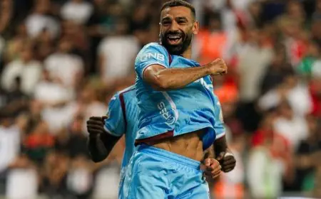 المدرب الألماني الجديد لطرابزون يلتقي بصلاح ويقدم طلباً غير متوقع