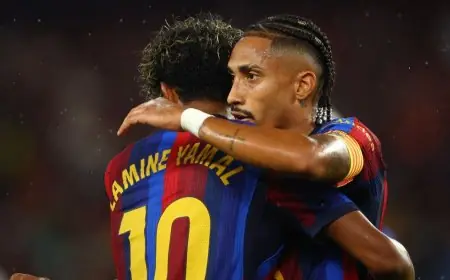 رافينيا يسعى لرد الجميل لفليك ومساعدة زملائه في برشلونة كأسرة واحدة