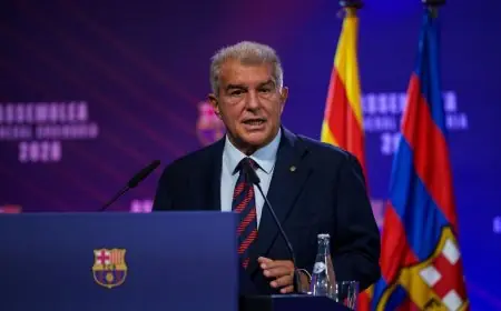 لابورتا يدعو أعضاء برشلونة للموافقة على قرض ضخم ويهاجم ريال مدريد