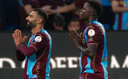 محمد صلاح يتألق بثلاثية مذهلة ويفاجئ غلطة سراي بأداء ميسي