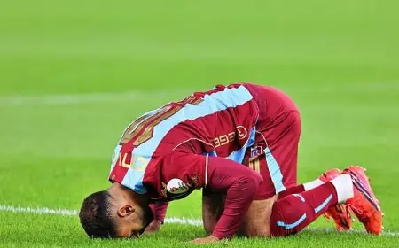 لاعب تركي يكشف: محمد صلاح أكمل صلاته بسبب سجداته المتكررة أمام جالاتا سراي
