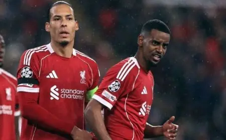 ليفربول يكشف عن تشكيلته لمواجهة بورنموث.. إيزاك وجاكبو وباركولا يتصدرون الهجوم